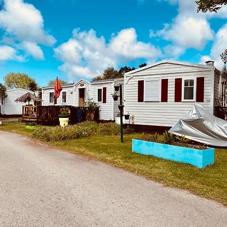 Aldeamento Turístico Bumgalow 5x