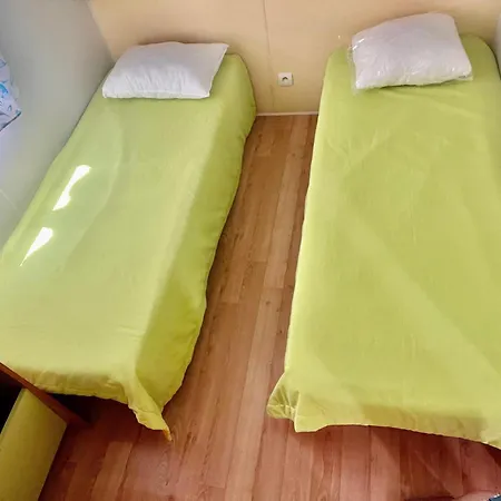 Aldeamento Turístico Bumgalow 5x *